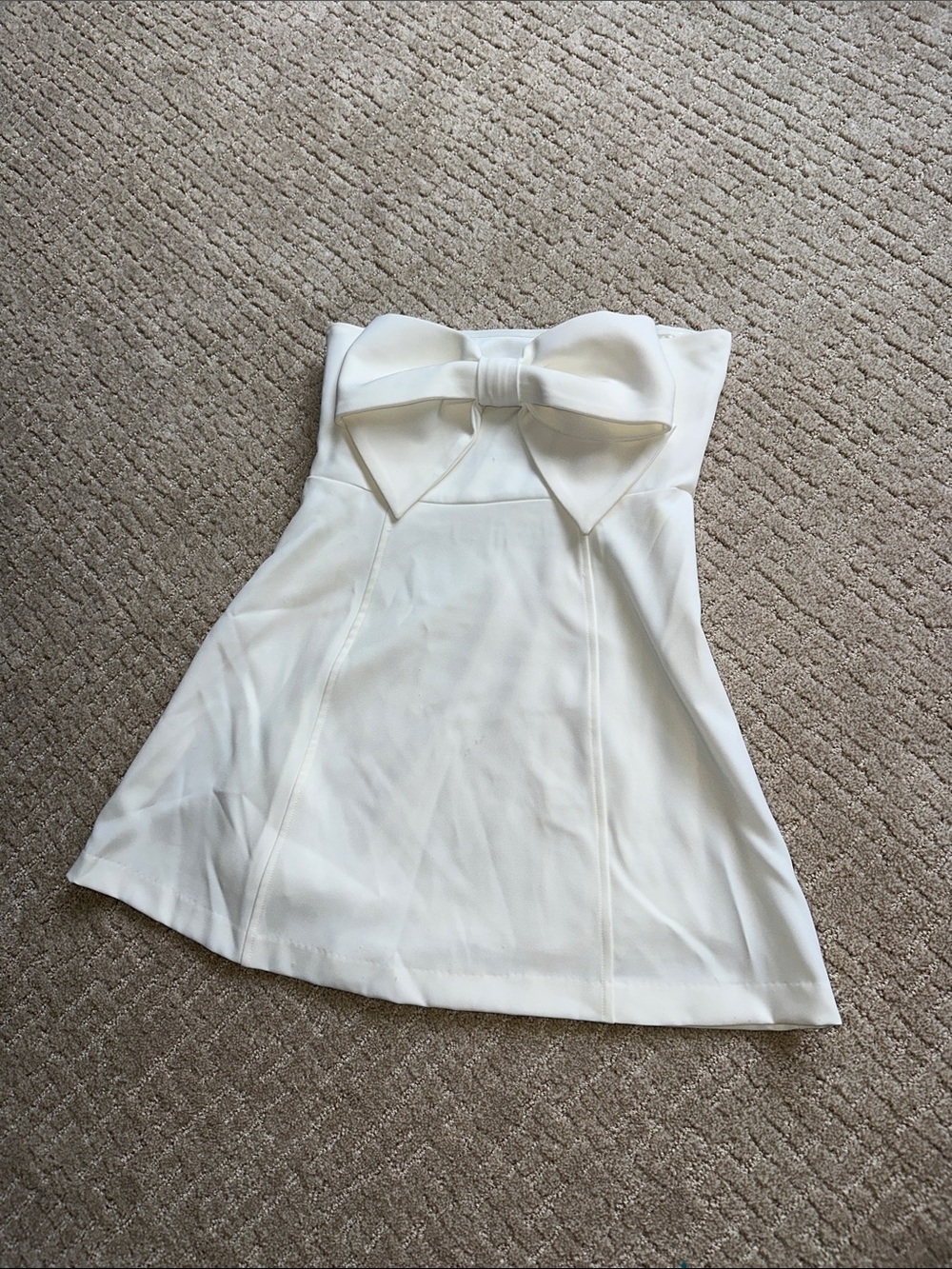 glam White Strapless Mini Dress with Front Bow